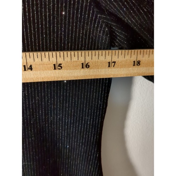 Forever 21 +, Size 0X, Black and Sparkly Keyhole Long Sleeve Knit Sweater - Picture 7 of 8